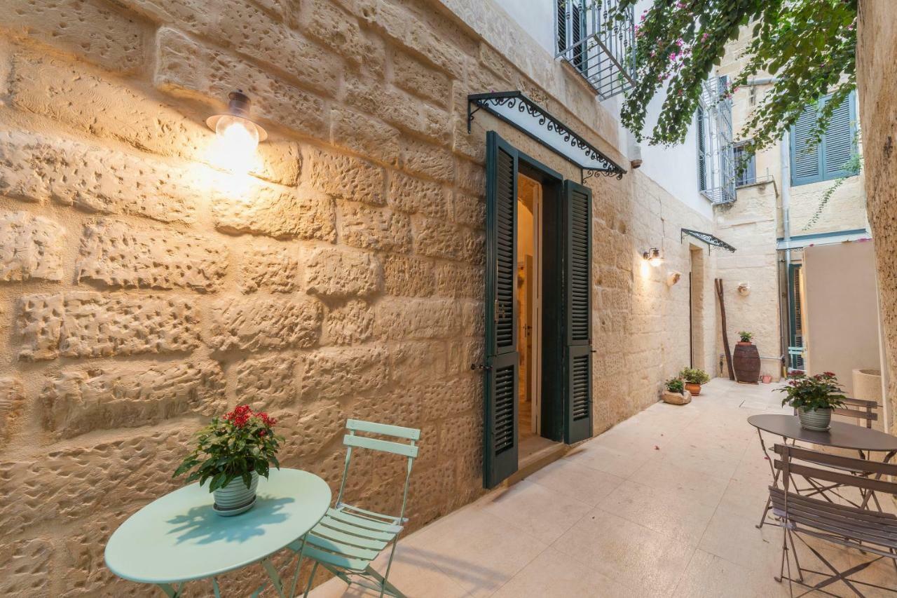 La Luna In Cortile Lecce Extérieur photo