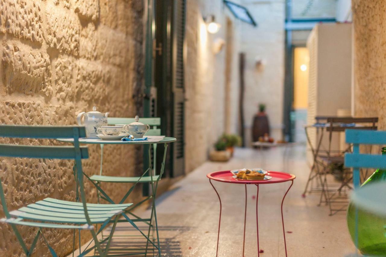 La Luna In Cortile Lecce Extérieur photo